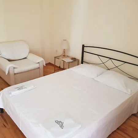 Thessaloniki New Private Apartment 2 Rooms 3 Beds 公寓