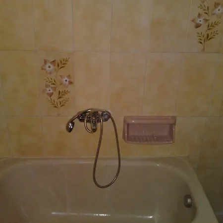 Thessaloniki New Private Apartment 2 Rooms 3 Beds 公寓 *